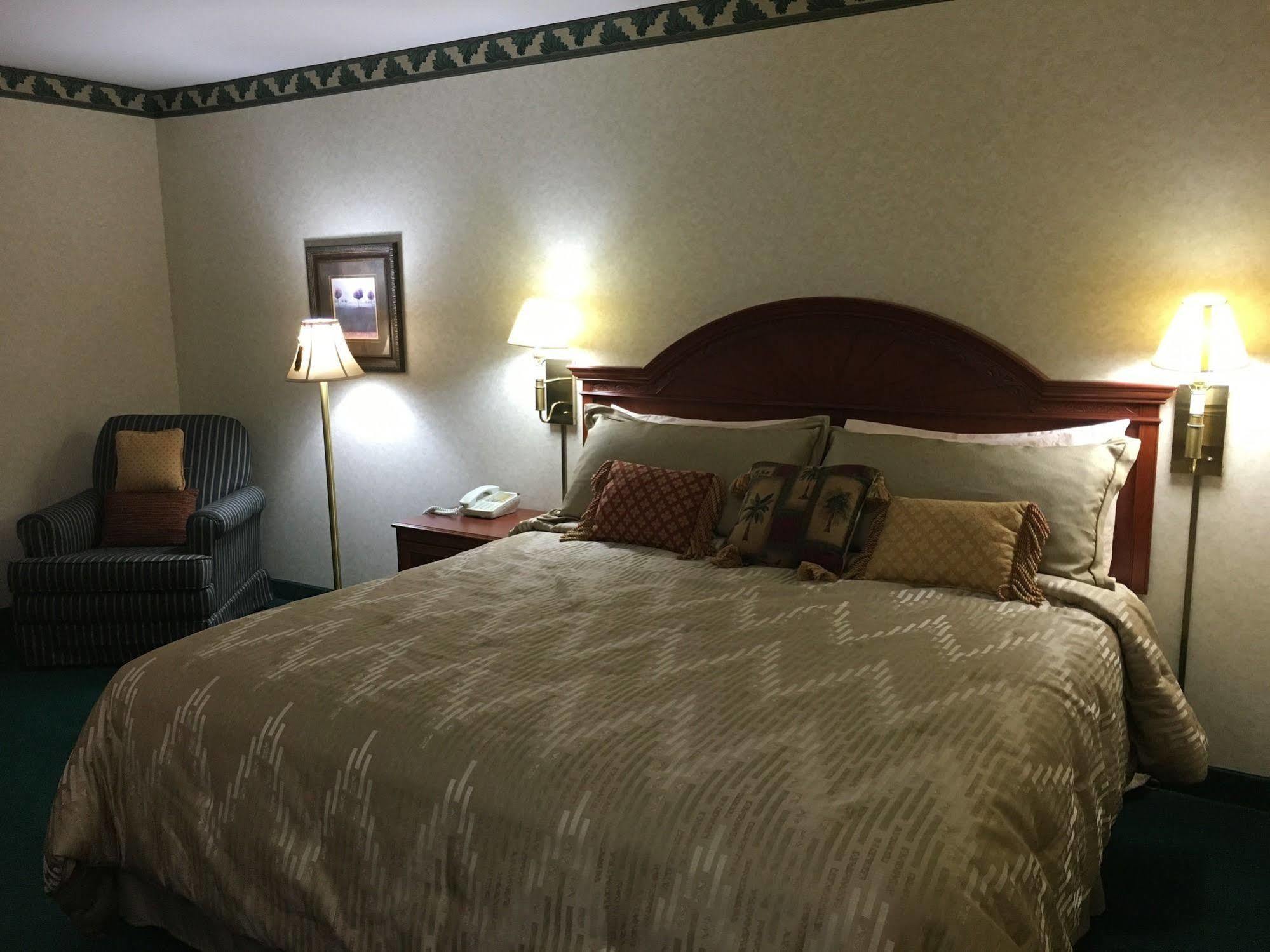 Grand Vista & Motel 2*
