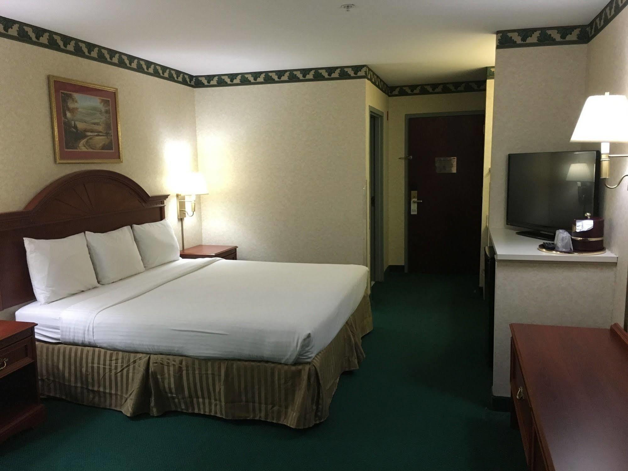 Motel Grand Vista & 2*