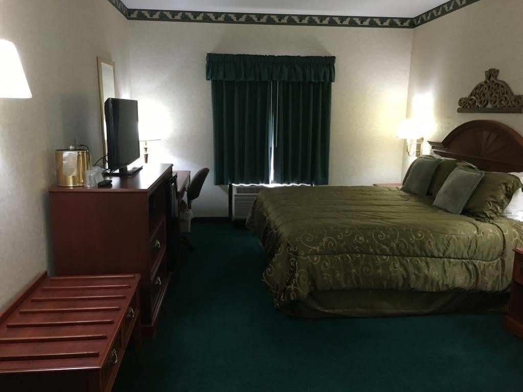 Grand Vista & Motel 2*